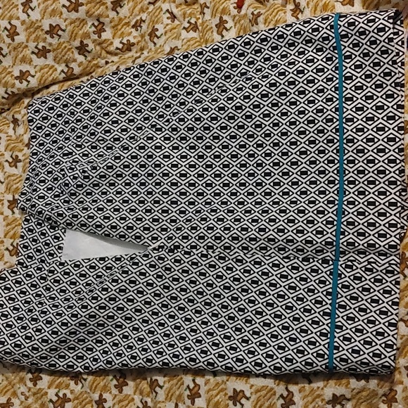 Ann Taylor Midi Skirt Sz 6 - Picture 3 of 5